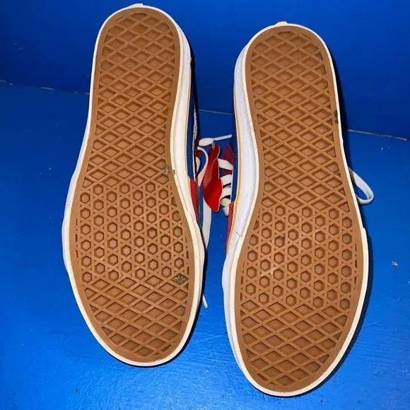 Vans Off The Wall Boys SUEDE Blue/Red/yellow/green Hightop Shoes Size Small 7’’