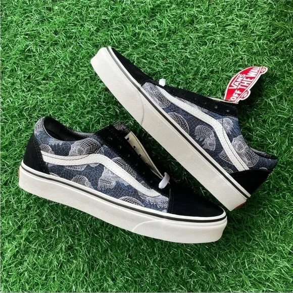 Vans Old Skool Wireframe Skulls