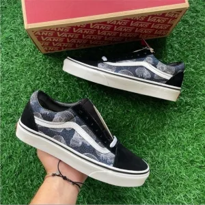 Vans Old Skool Wireframe Skulls