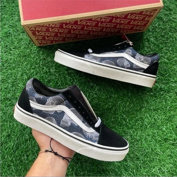 Vans Old Skool Wireframe Skulls