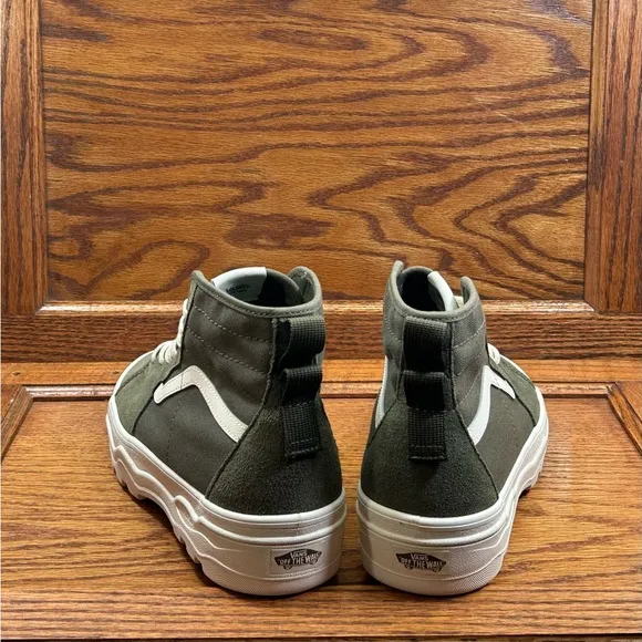 Vans Sentry Sk8-Hi Kalamata Shoes