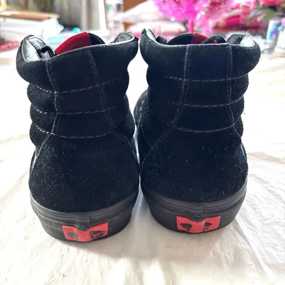 Vans Sk8-Hi Black Suede Shoes sneakers SZ 10 NWOT