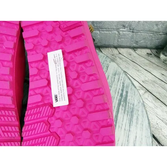 Vans Sk8-Hi Dip MTE-2 Black Pink High Tops Boots Men 7 Women 8.5 Tried On No Box
