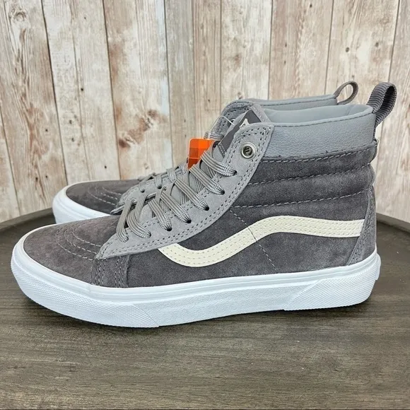 Vans Sk8-Hi MTE “Rabbit Frost/Gray” Sneaker Size 6 Women