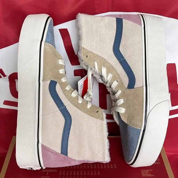 Vans Sk8-Hi TaperedPig Suede/Sherpa Multi CoVN0A7Q5PMULWMNS Platforms