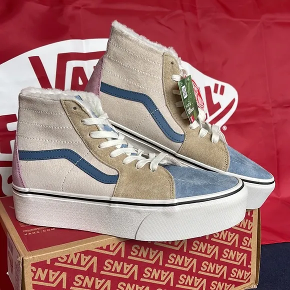 Vans Sk8-Hi TaperedPig Suede/Sherpa Multi CoVN0A7Q5PMULWMNS Platforms