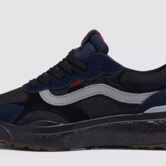 Vans Surf Essentials UltraRange Neo VR3 Women Shoes -Black/ Navy Size9