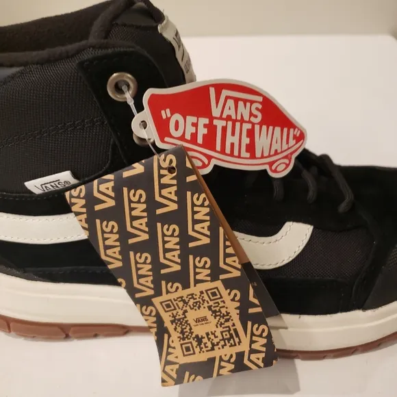 Vans Ultrarange Exo Hi 'Black / Marshmallow' VN0A5KS51KP size Men 8 Women 9.5