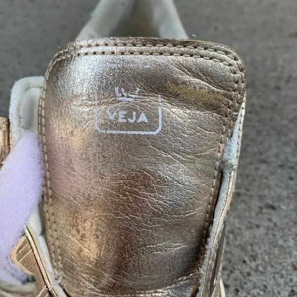 VEJA Gold Sneakers Girls US 2 Euro 33 Running Shoes Metallic Sneaker Velcro Shoe
