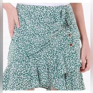 Veronica Beard 100% Silk Mini Skirt size 4