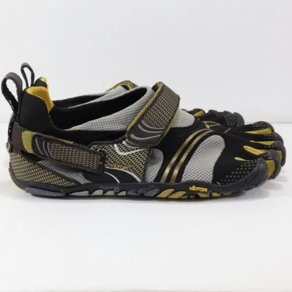 Vibram FiveFingers Shoes Mens 42 (US 9-9.5) Black Gold Komodosport Barefoot