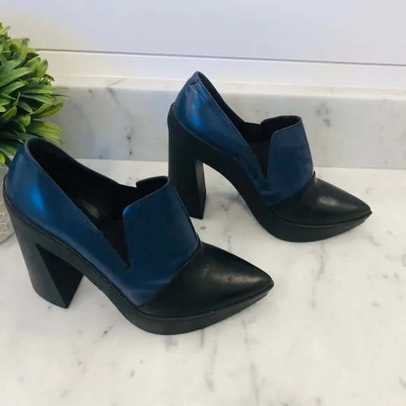 VIC Matie blue moccasins on black rubber shoes