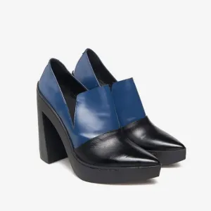 VIC Matie blue moccasins on black rubber shoes