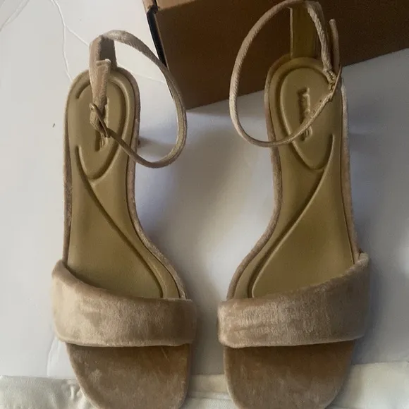 Vince Prue Farro shoes
