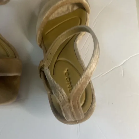 Vince Prue Farro shoes