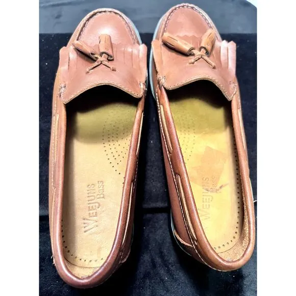 Vint.  Weejuns Maritetta ll Moc Toe Tassel Leather Loafter W7