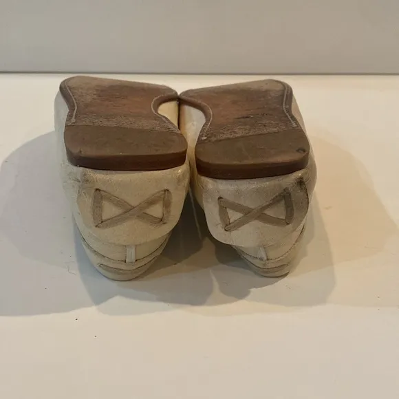 Vintage 90’s Miu Miu by Prada: Bufalo Stone pointy toe ivory moccasins VGUC 37.5