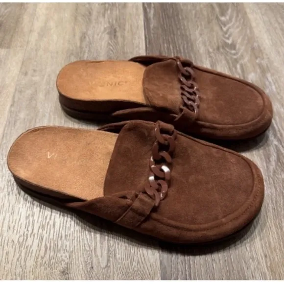 Vionic Suede Chain Accent Mules Comfortable Slip On Loafers Size 8.5