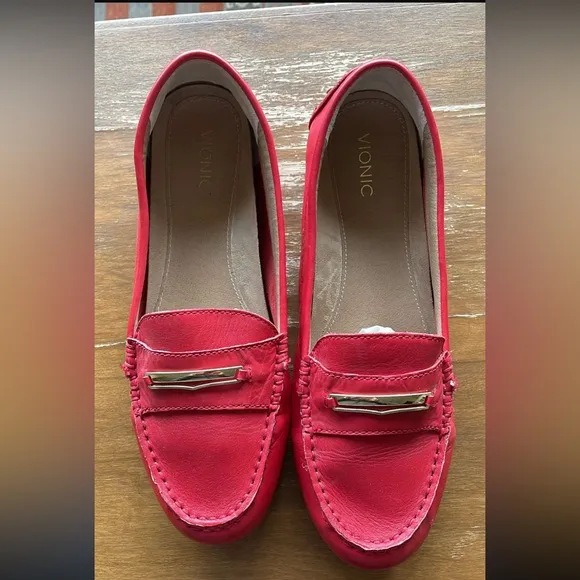 Vionic Women's Red Loafers