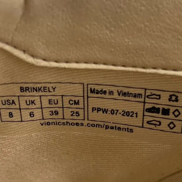 Vionic Womens Shoes Brinkley Sneaker Booties Sz 8 Cream Leather Ankle Zip Casual