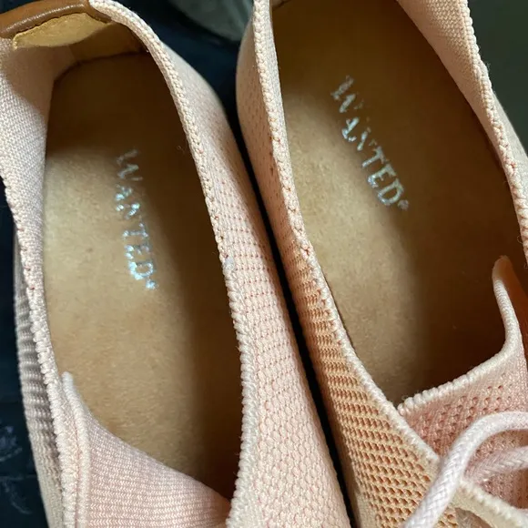 Wanted Pink Perforated Oxford Shoes WANTED 100’/. Textile Upper size 8