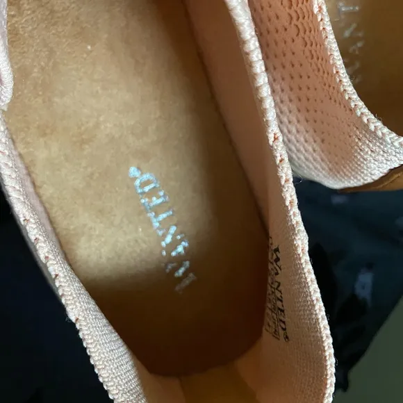 Wanted Pink Perforated Oxford Shoes WANTED 100’/. Textile Upper size 8
