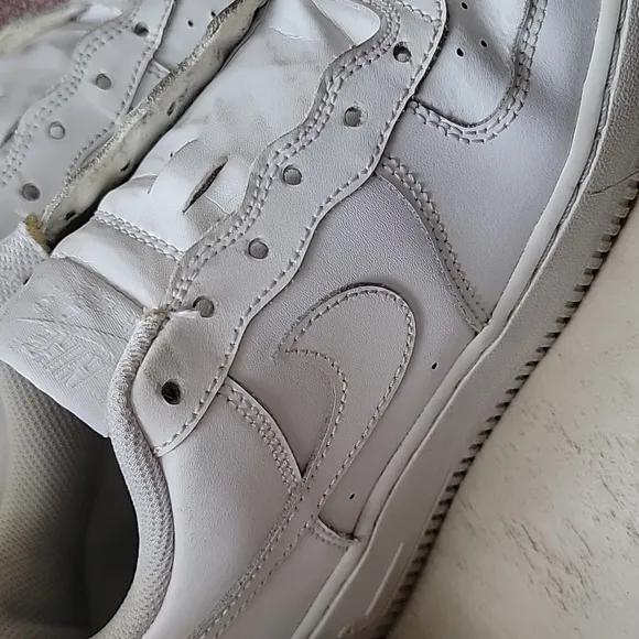 White Nike airforce shoes