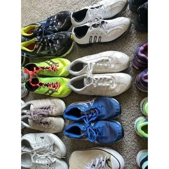 Wholesale Lot 10 Shoes Nike Adidas Vans ASICS Puma Sneakers Cleats Mixed sizes