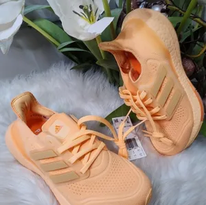 WMNS) adidas UltraBoost 21 'Women shoes size5.5 new