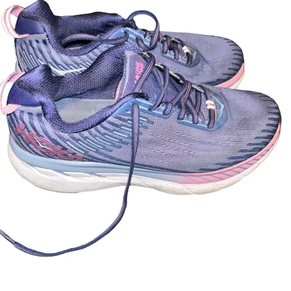 Women Hoka one one Clifton 5 sneaker size 9 running shoes exercise