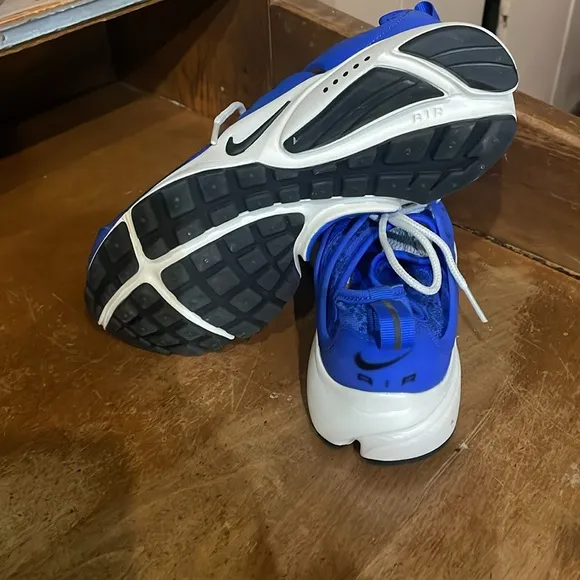Women Nike Presto Blue, size 8 🏃 🏃‍♂️ 🔥