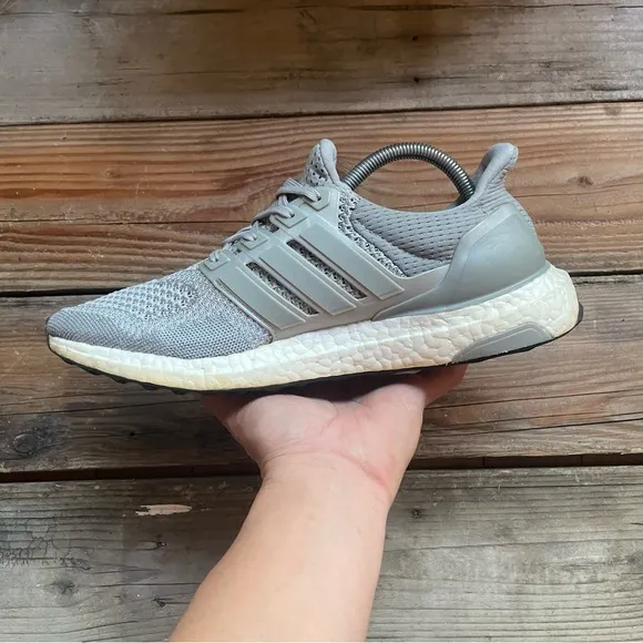 Women Size 10.5/Sz 9 Men adidas UltraBoost 1.0 Limited Silver Metallic Running