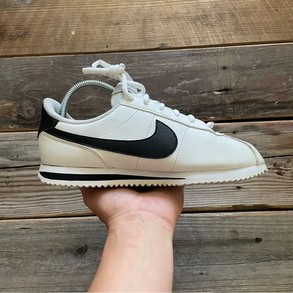 Women Size 13 / Size 11.5 Men Nike Cortez SL White Black Shoes Sneakers