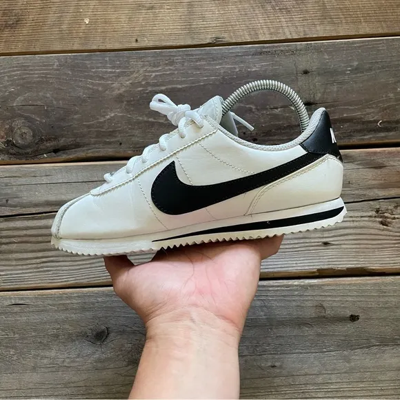 Women Size 13 / Size 11.5 Men Nike Cortez SL White Black Shoes Sneakers