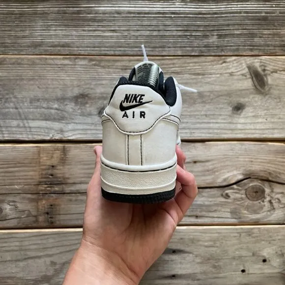 Women Size 6.5/Size 5 Youth Nike Air Force 1 '07 Low Contrast Stitch White Black
