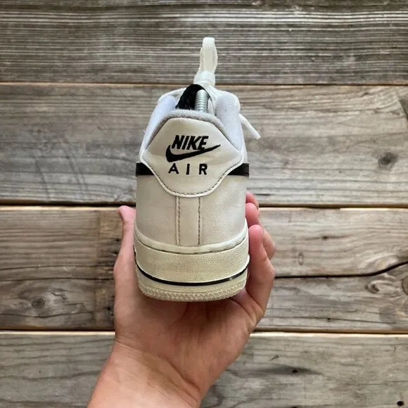 Women Size 7.5 / Size 6 Youth Nike Air Force 1 Low White Black Shoes Sneakers