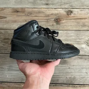 Women Size 8 /Size 6.5 Youth Nike Air Jordan 1 Deep Triple Black Basketball Shoe