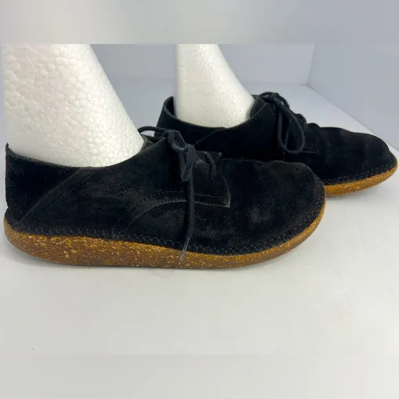 Women’s BIRKENSTOCK GARY SUEDE LEATHER SHOES Size Euro 37 US 6/6.5