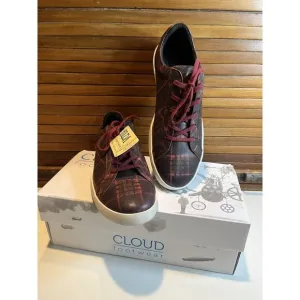 Women's Cloud Footwear Bordeaux Chess Size 37 New In Box (Damaged Box) Plaid Red