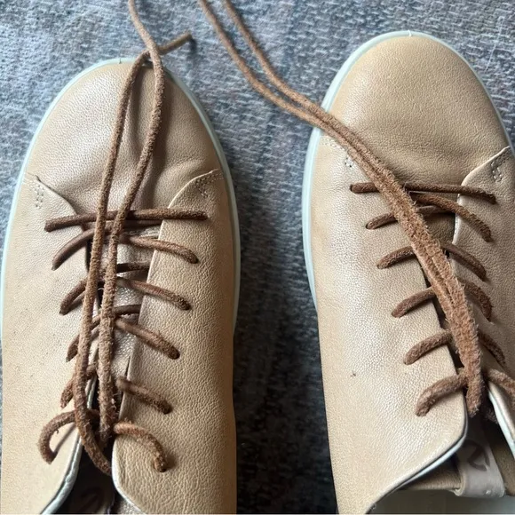 Women’s Ecco Soft Leather Tan Shoes Sneakers 10 Comfort Trainers Walking Classic