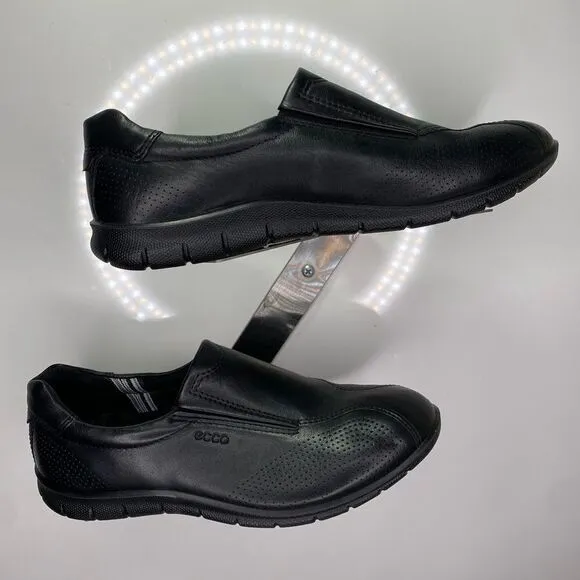 Women's Ecco Slip On Wedge Loafers Shoes Size 38 EU/7-7.5 US Black Leather