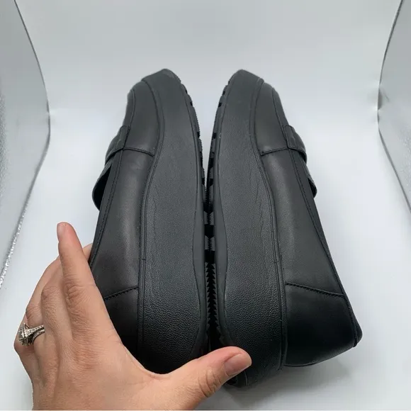 Women's FitFlop F-Mode Padded-Detail Leather Flatform Loafers size 10 black 2682