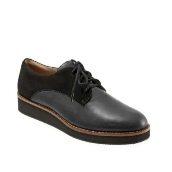 Women's Willis Black Leather Suede Upper Size 9W by SoftWalk®