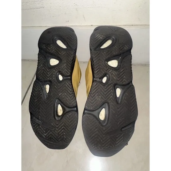 Yeezy Boost 700 Size 12 MNVN‎ Honey Flux