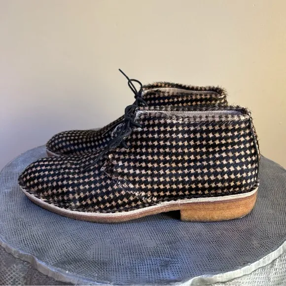 YMC~ Houndstooth Check Pony Hair Style  Chukka Ankle Boots in size 40  (US 9)