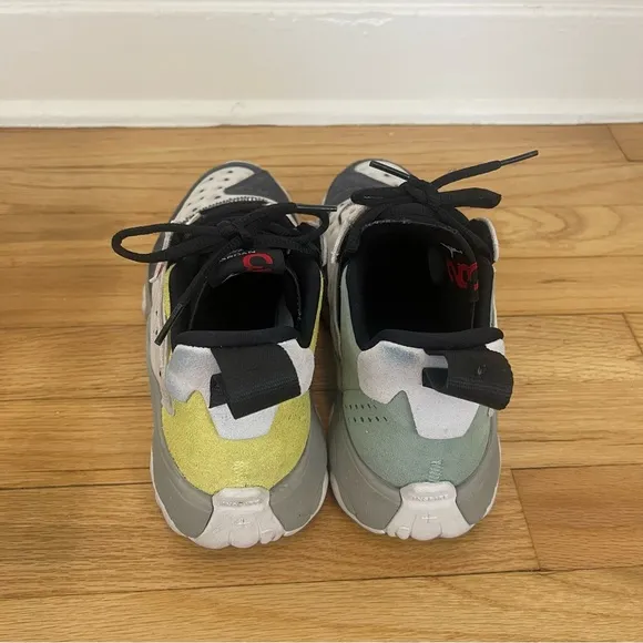 Youth NIKE Air Jordan Delta 2 Sneakers Shoes Youth Size 5.5Y Lighting White Gray
