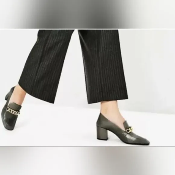 Zara Soft Leather Mid Heel Shoes With Chain Detail Women's Size 6